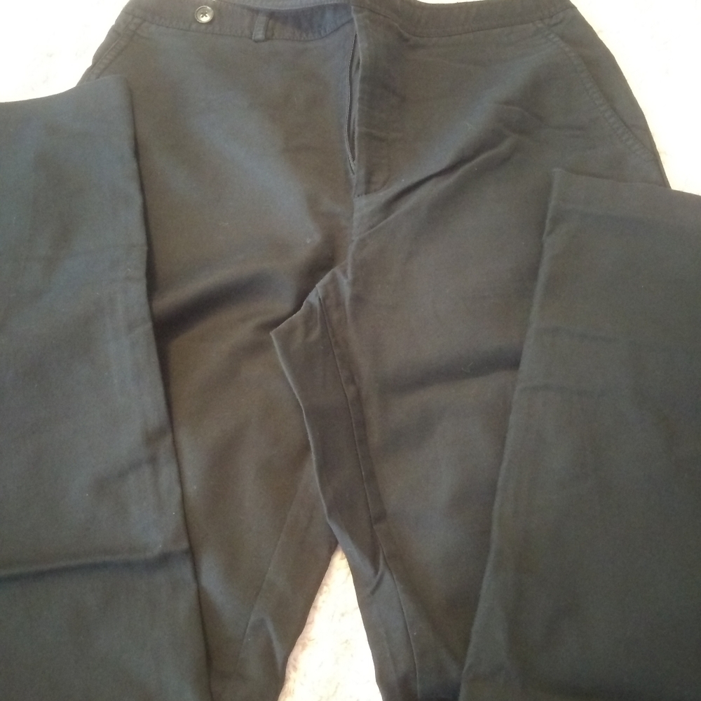 NWOT Ellen Tracy Black Women's Pants Size 8